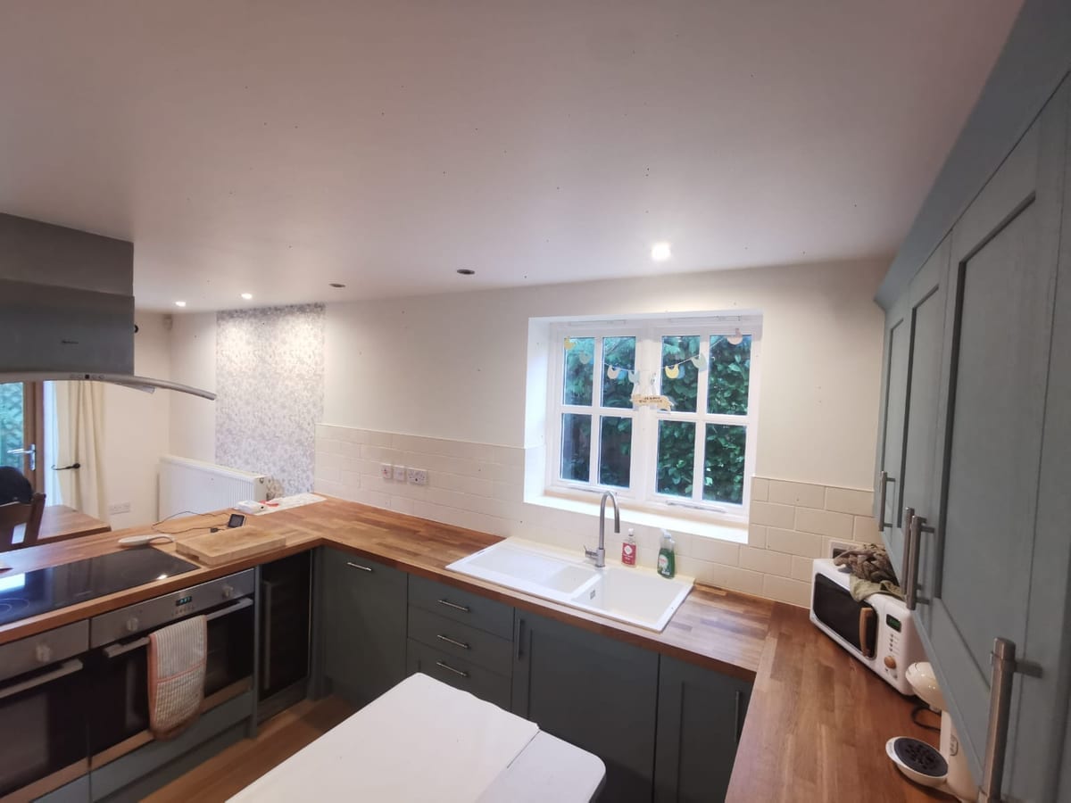 Feature wall wallpapering Mansfield – Prime Renovations