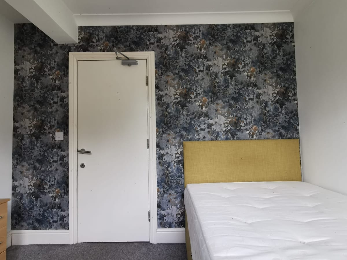 Patterned wallpaper installation Mansfield – Prime Renovations